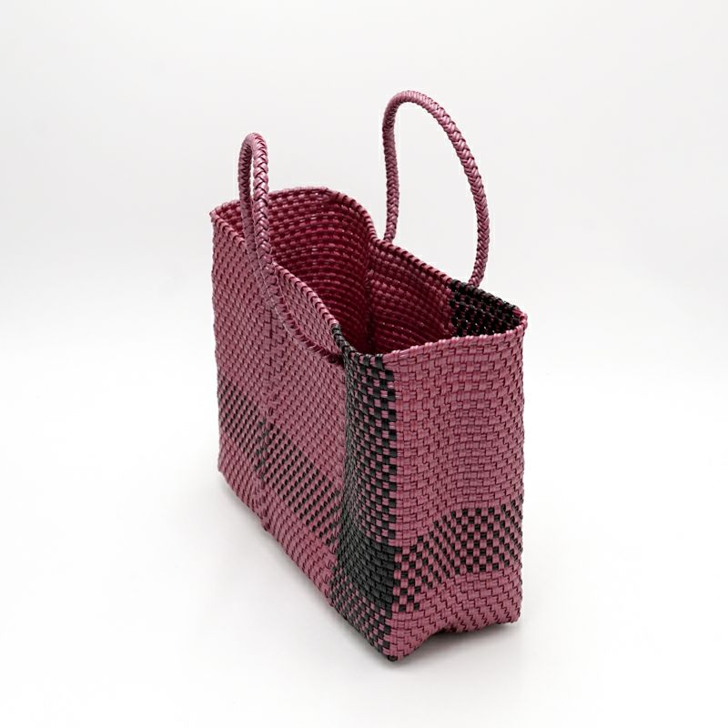 アソートは通常のサイズと異なる場合がございます。